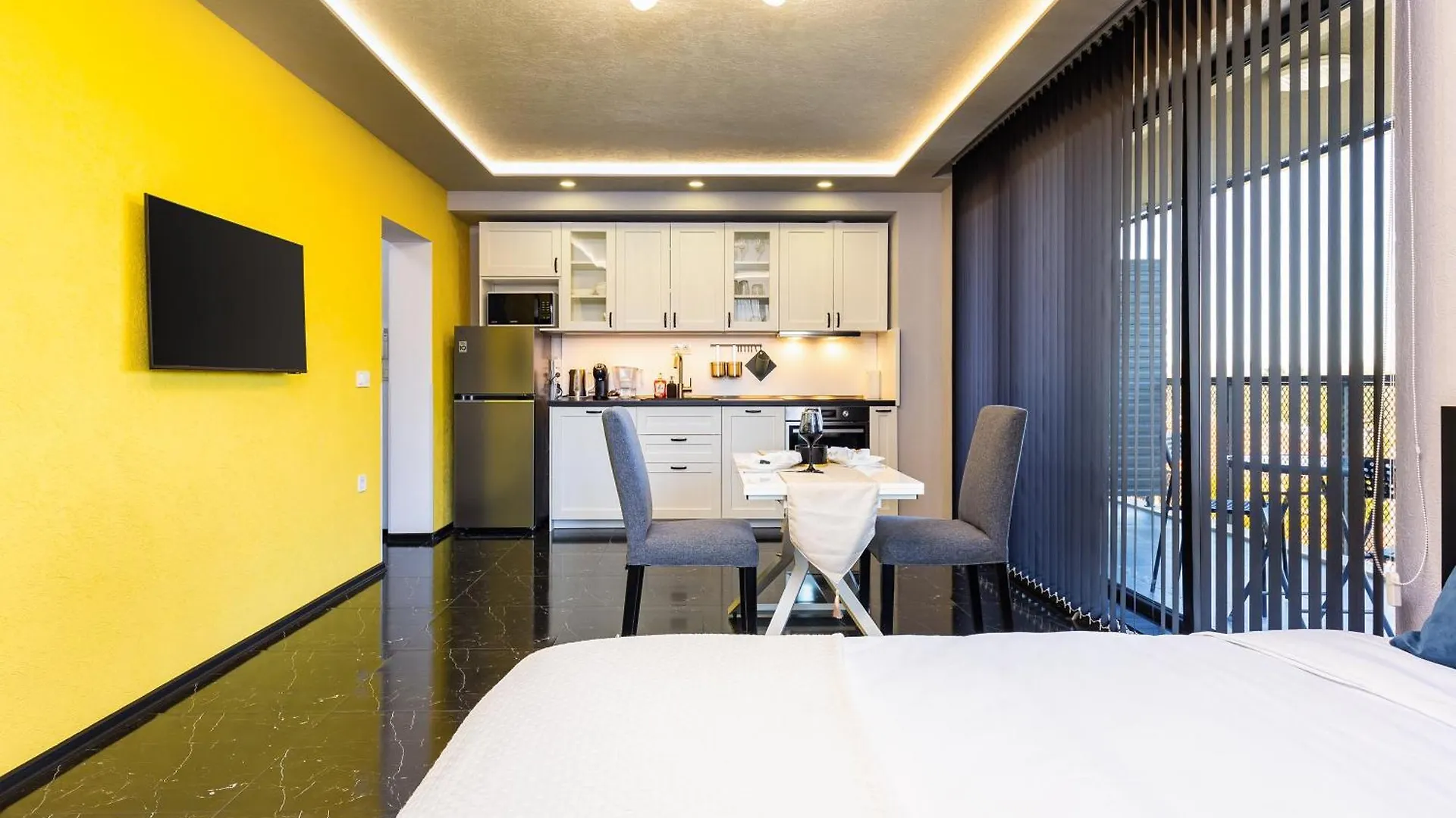 Apartment Bright Windowed Studio 10 Mins To The City Centre By Flat Mаnager Plovdiv Bulgaria